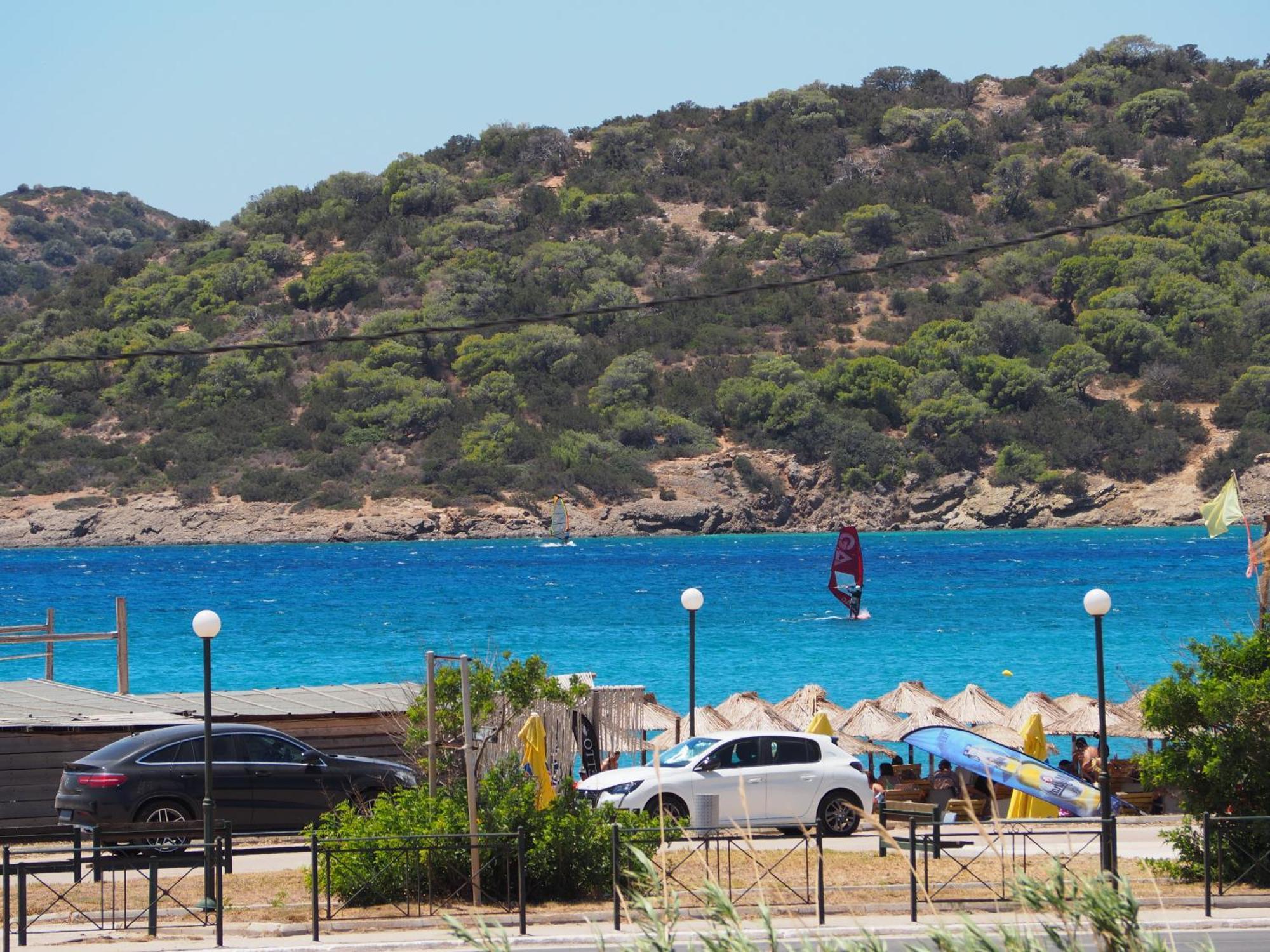 Golden Sand Suites Anavyssos Zewnętrze zdjęcie
